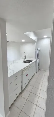 5343 Richmond Avenue 11 Houston TX 77056