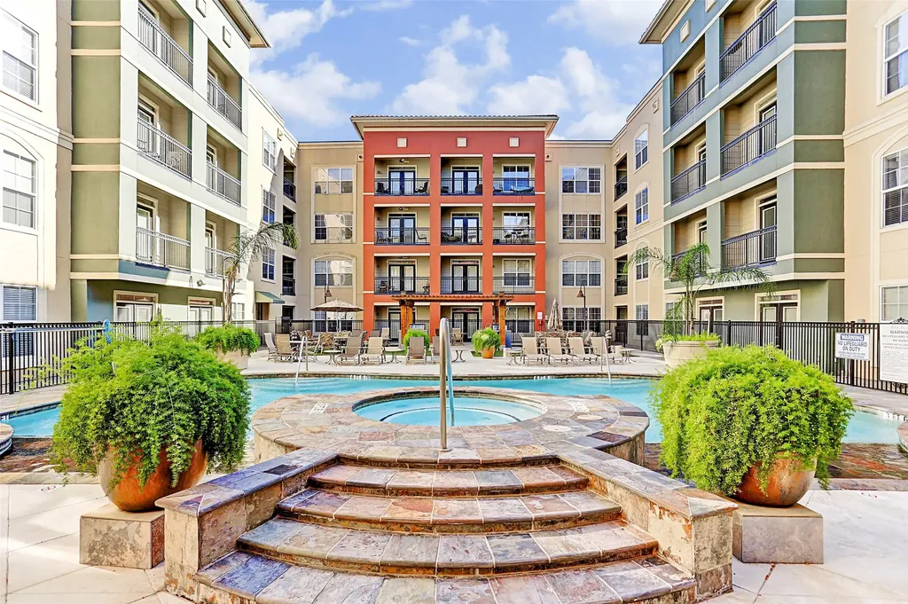 1711 Old Spanish Trail 222 Houston TX 77054