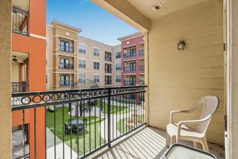 1711 Old Spanish Trail 222 Houston TX 77054