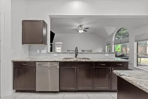 5115 Arborwood Drive League City TX 77573