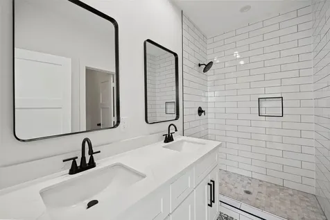 8417 Venus Street A Houston TX 77088