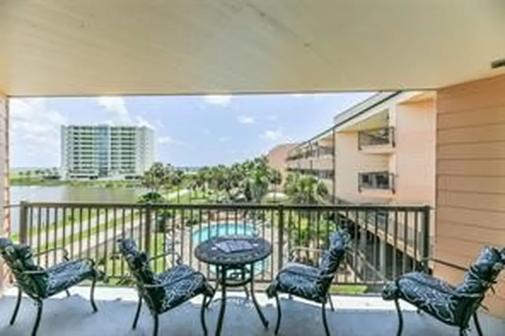 9520 Seawall Boulevard 252 Galveston TX 77554
