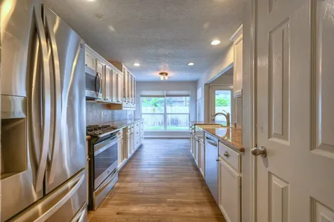 15 White Bark The Woodlands TX 77381