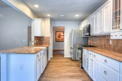 15 White Bark The Woodlands TX 77381