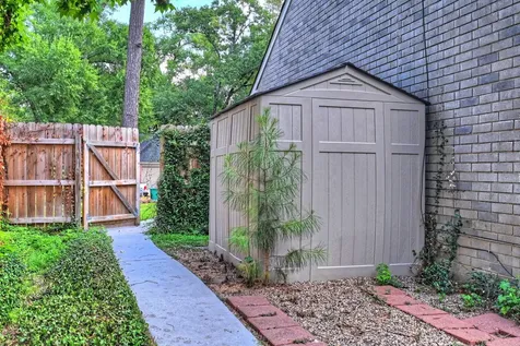 15 White Bark The Woodlands TX 77381