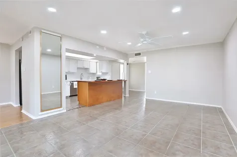 5005 Georgi Lane 18 Houston TX 77092