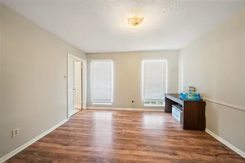 715 Marne Lane Houston TX 77090