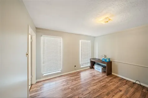 715 Marne Lane Houston TX 77090