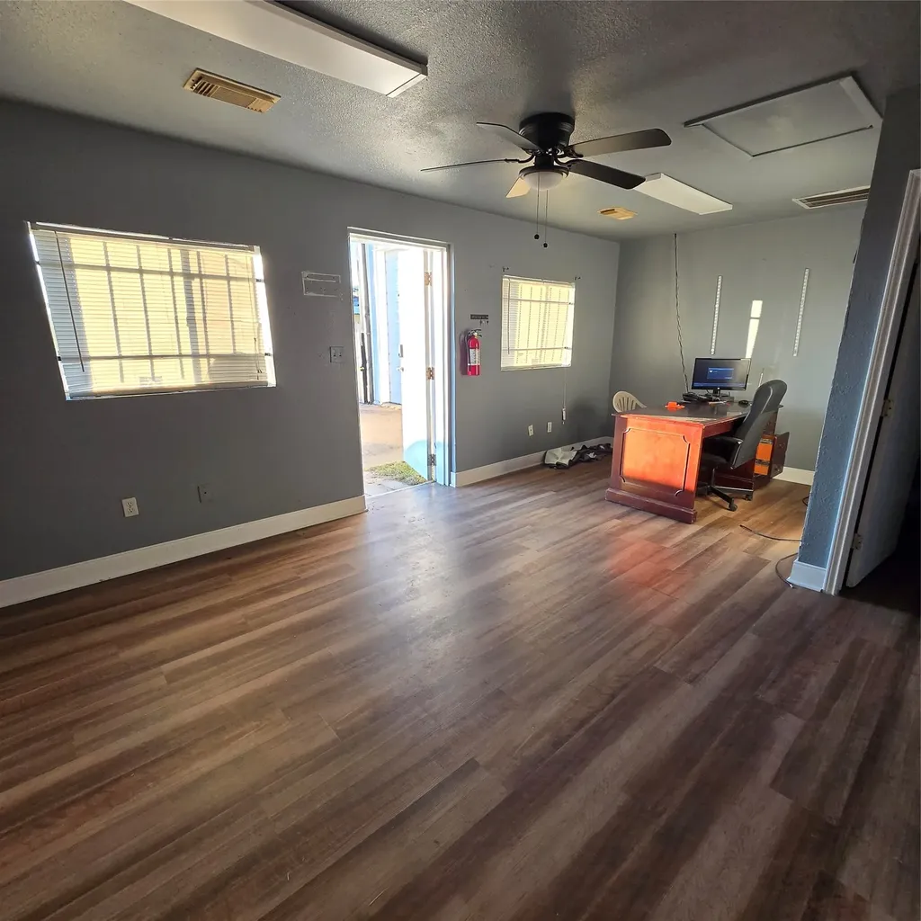 215 Fresa Road Pasadena TX 77502