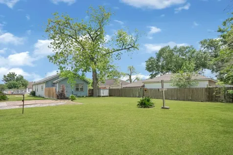 4102 Erie Street Houston TX 77087