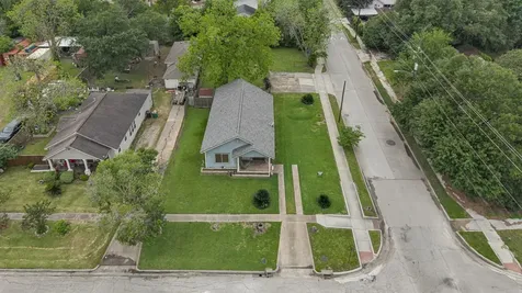 4102 Erie Street Houston TX 77087