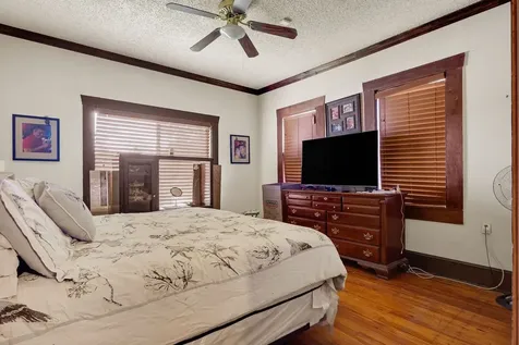 4102 Erie Street Houston TX 77087