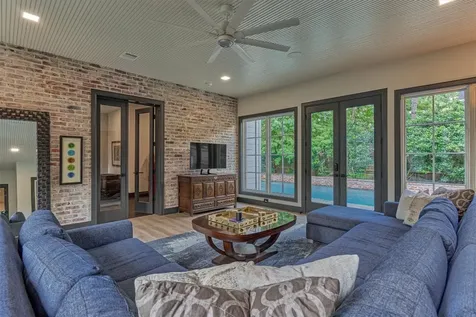 64 Autumn Crescent The Woodlands TX 77381