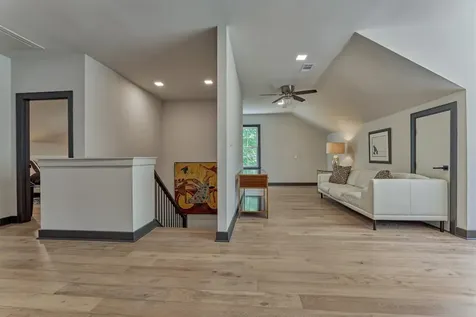 64 Autumn Crescent The Woodlands TX 77381
