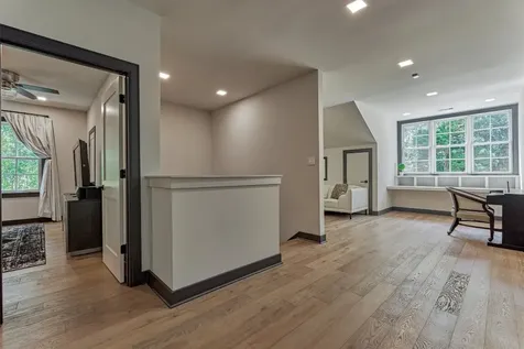 64 Autumn Crescent The Woodlands TX 77381