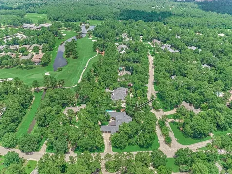 64 Autumn Crescent The Woodlands TX 77381