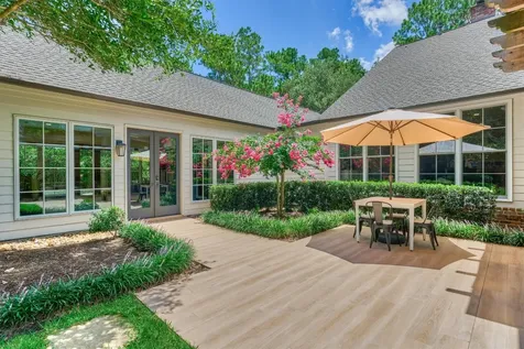 64 Autumn Crescent The Woodlands TX 77381