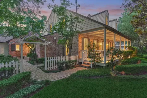 64 Autumn Crescent The Woodlands TX 77381