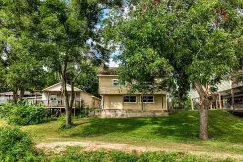 3769 Lazy River Drive Sealy TX 77474