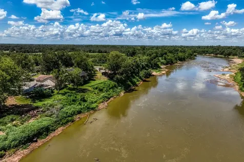 3769 Lazy River Drive Sealy TX 77474