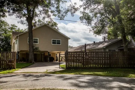 3769 Lazy River Drive Sealy TX 77474