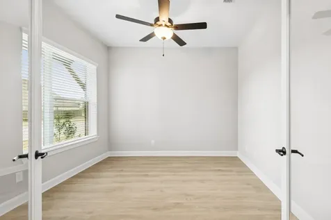 11843 Sawgrass Drive Mont Belvieu TX 77523
