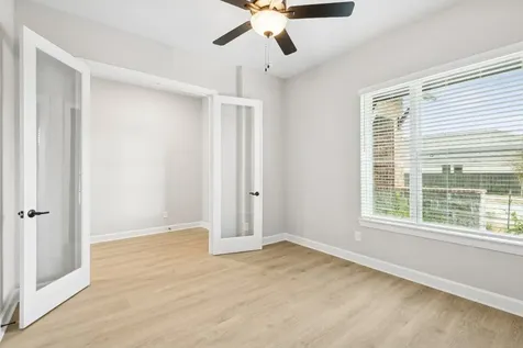 11843 Sawgrass Drive Mont Belvieu TX 77523