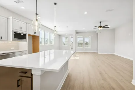11843 Sawgrass Drive Mont Belvieu TX 77523