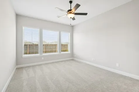 11843 Sawgrass Drive Mont Belvieu TX 77523