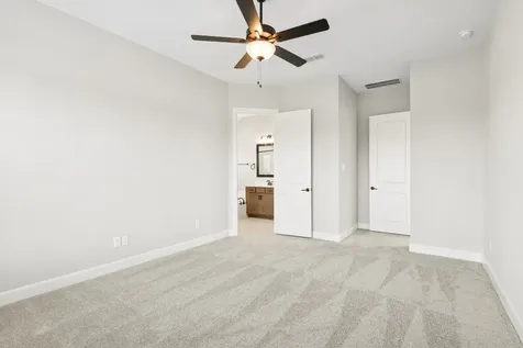 11843 Sawgrass Drive Mont Belvieu TX 77523