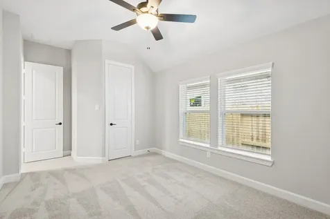11843 Sawgrass Drive Mont Belvieu TX 77523