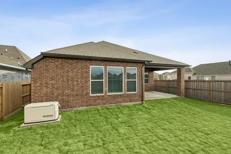 11843 Sawgrass Drive Mont Belvieu TX 77523