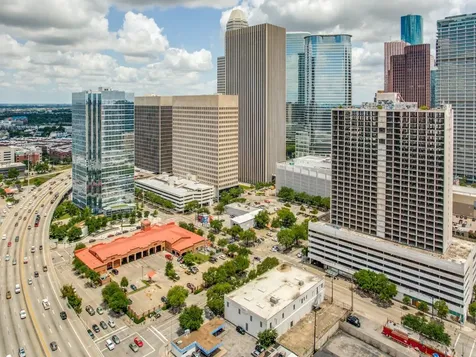 2016 Main Street 2105 Houston TX 77002