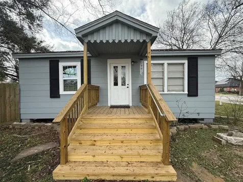 4114 Victoria Avenue Dickinson TX 77539