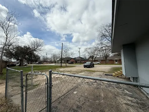 4114 Victoria Avenue Dickinson TX 77539