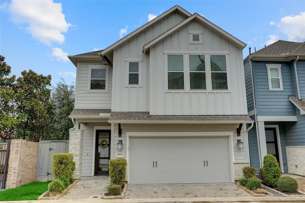2510 Zemmer Lane Houston TX 77008
