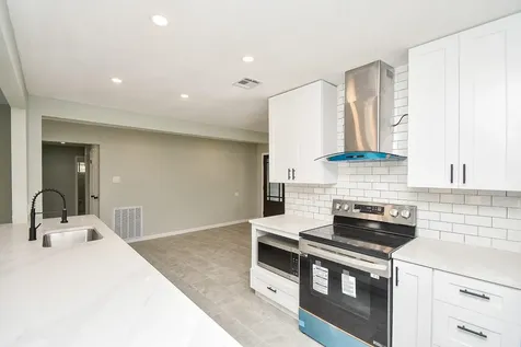 5850 Duxbury Street Houston TX 77035