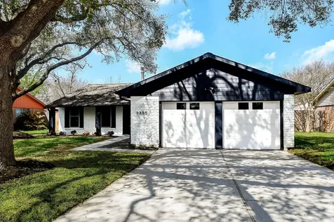 5850 Duxbury Street Houston TX 77035