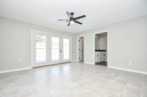 5850 Duxbury Street Houston TX 77035