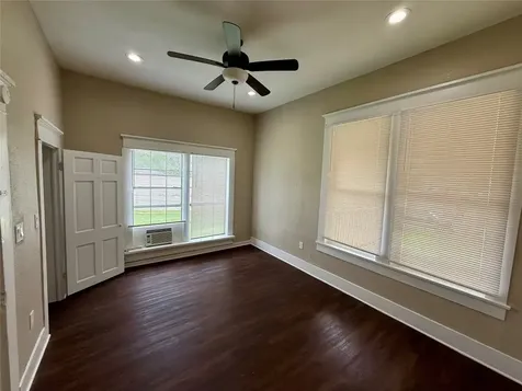 1403 14th Street 2 Huntsville TX 77340