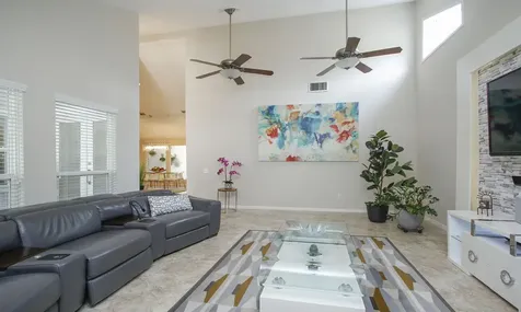 2110 Woodland Park Drive Houston TX 77077