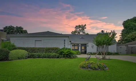 2110 Woodland Park Drive Houston TX 77077