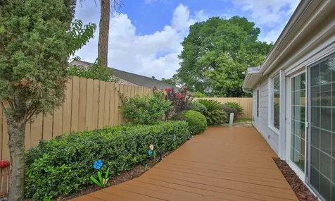 2110 Woodland Park Drive Houston TX 77077