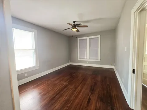 4302 Avenue Q 1/2 Galveston TX 77550