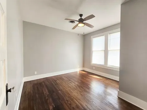 4302 Avenue Q 1/2 Galveston TX 77550