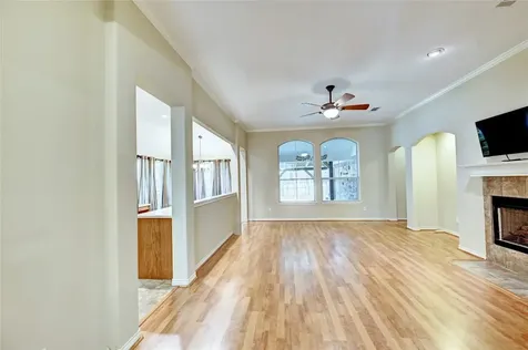 1960 Greentree Drive Huntsville TX 77340
