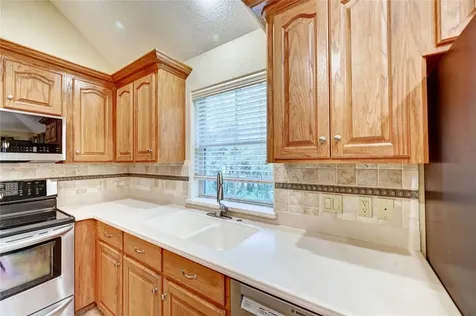 1960 Greentree Drive Huntsville TX 77340