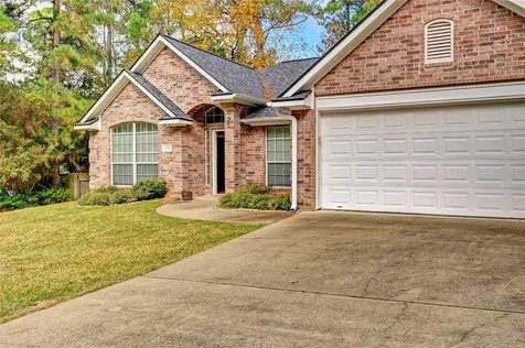 1960 Greentree Drive Huntsville TX 77340