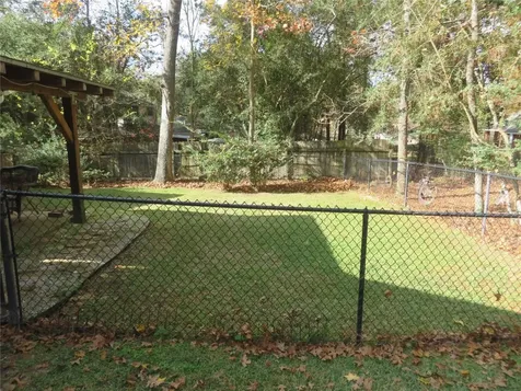 1960 Greentree Drive Huntsville TX 77340