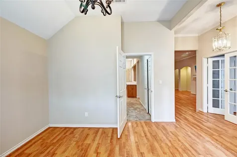 1960 Greentree Drive Huntsville TX 77340